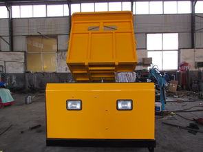 山地搬運(yùn)車(chē) 座駕式履帶運(yùn)輸車(chē)，泥濘地段不打滑，裝卸搬運(yùn)實(shí)用可靠